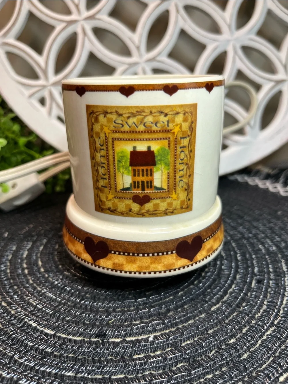 CRAZY MOUNTAIN ELECTRIC VOTIVE CANDLE MELTER HOME SWEET HOME WITH HEARTS